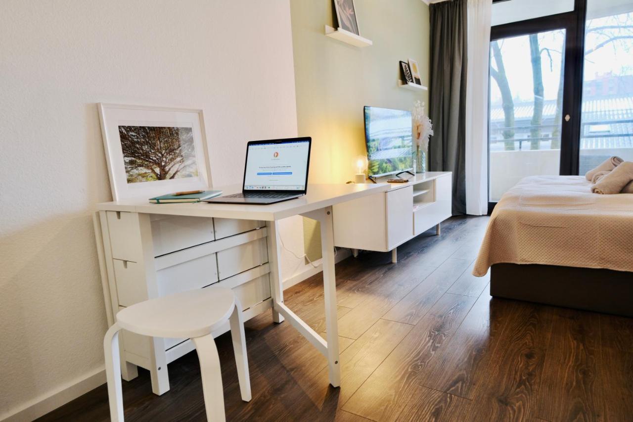 Charmantes Studio In Messe-Naehe Mit Parkplatz Hannover Ngoại thất bức ảnh